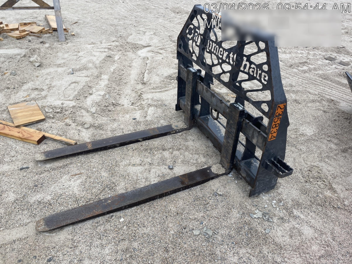 2022 PALADIN 48" Pallet Forks - Paladin