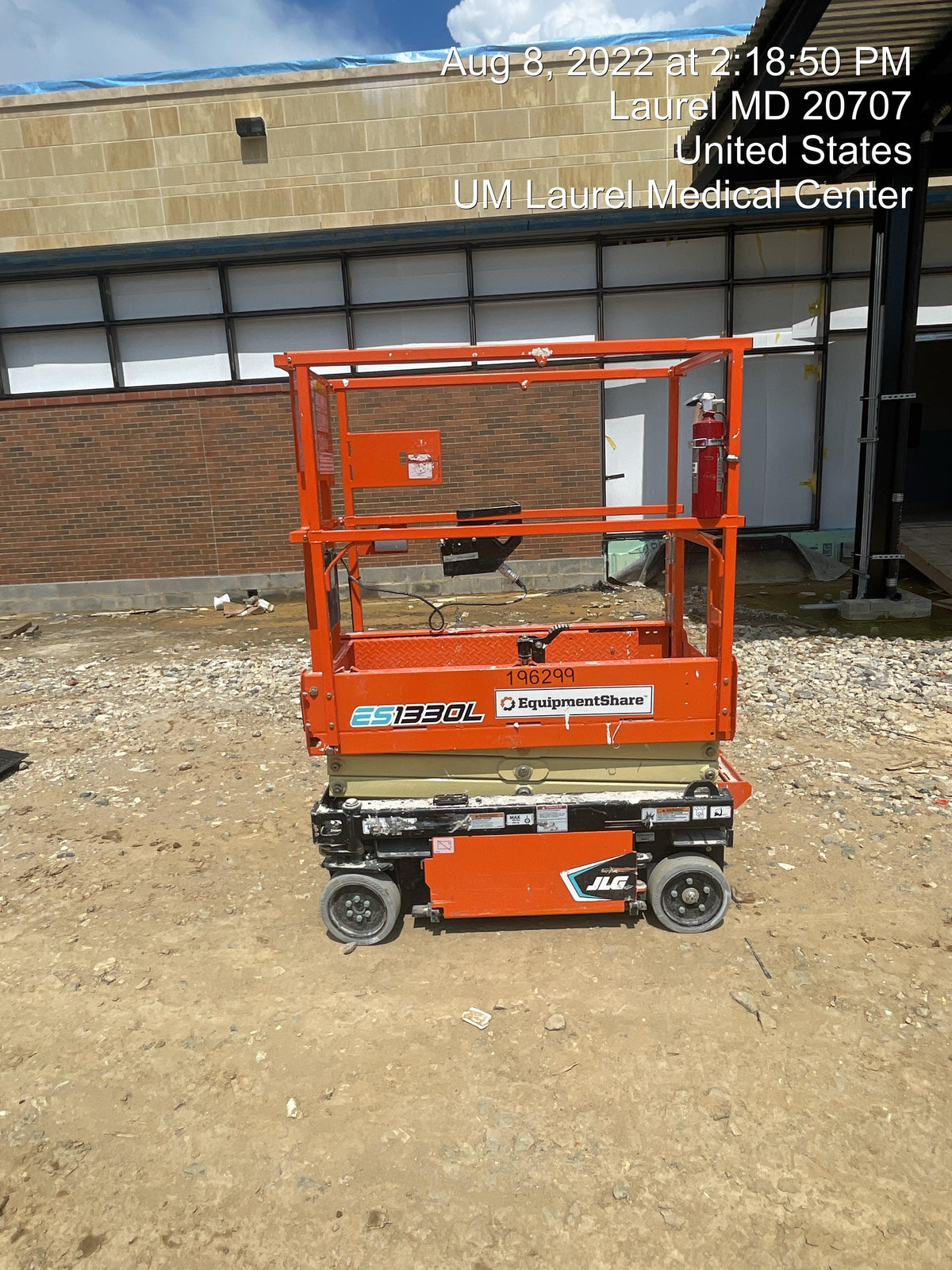 2021 JLG ES1330L