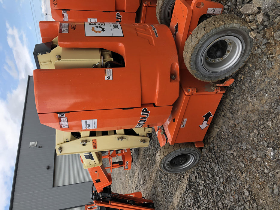 2019 JLG E300AJP