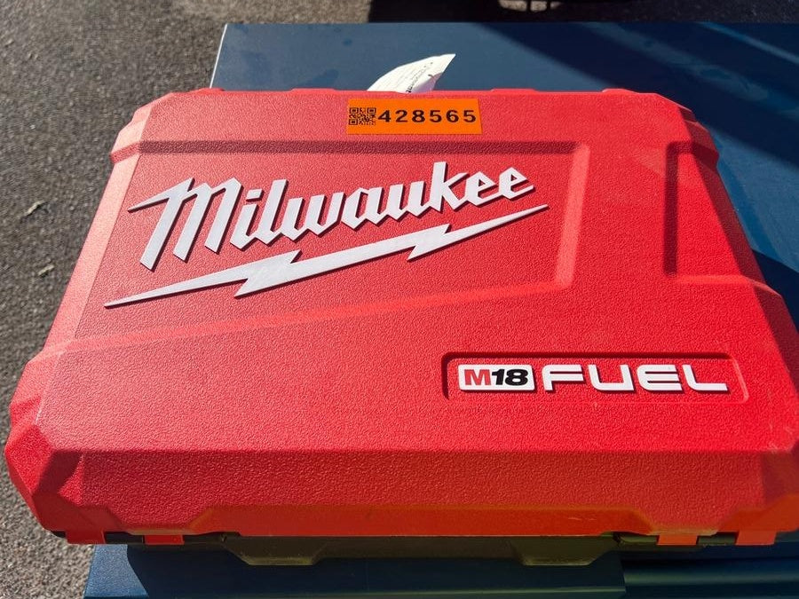 2024 MILWAUKEE 2822-22