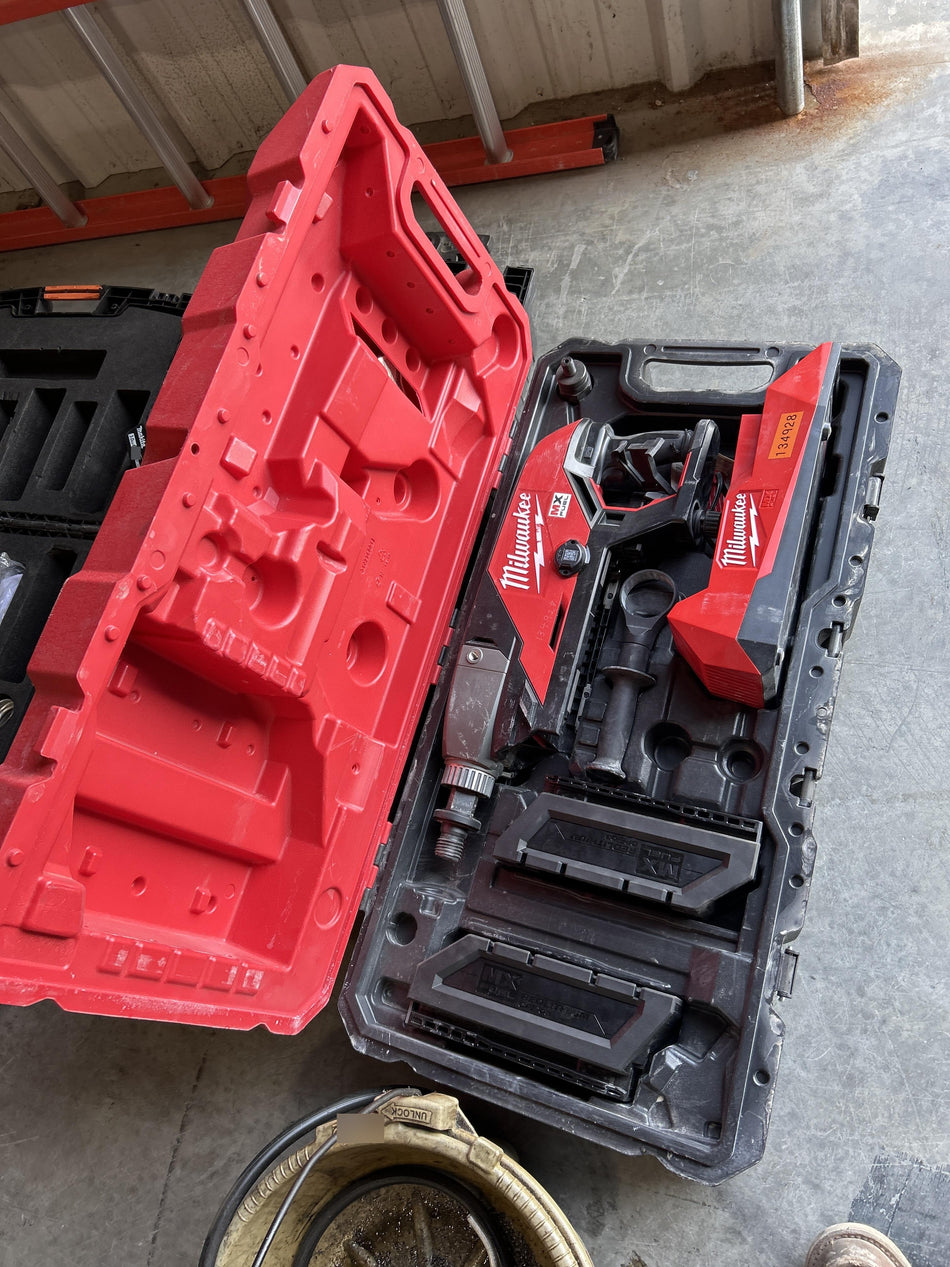 2021 MILWAUKEE MXF301-2CP