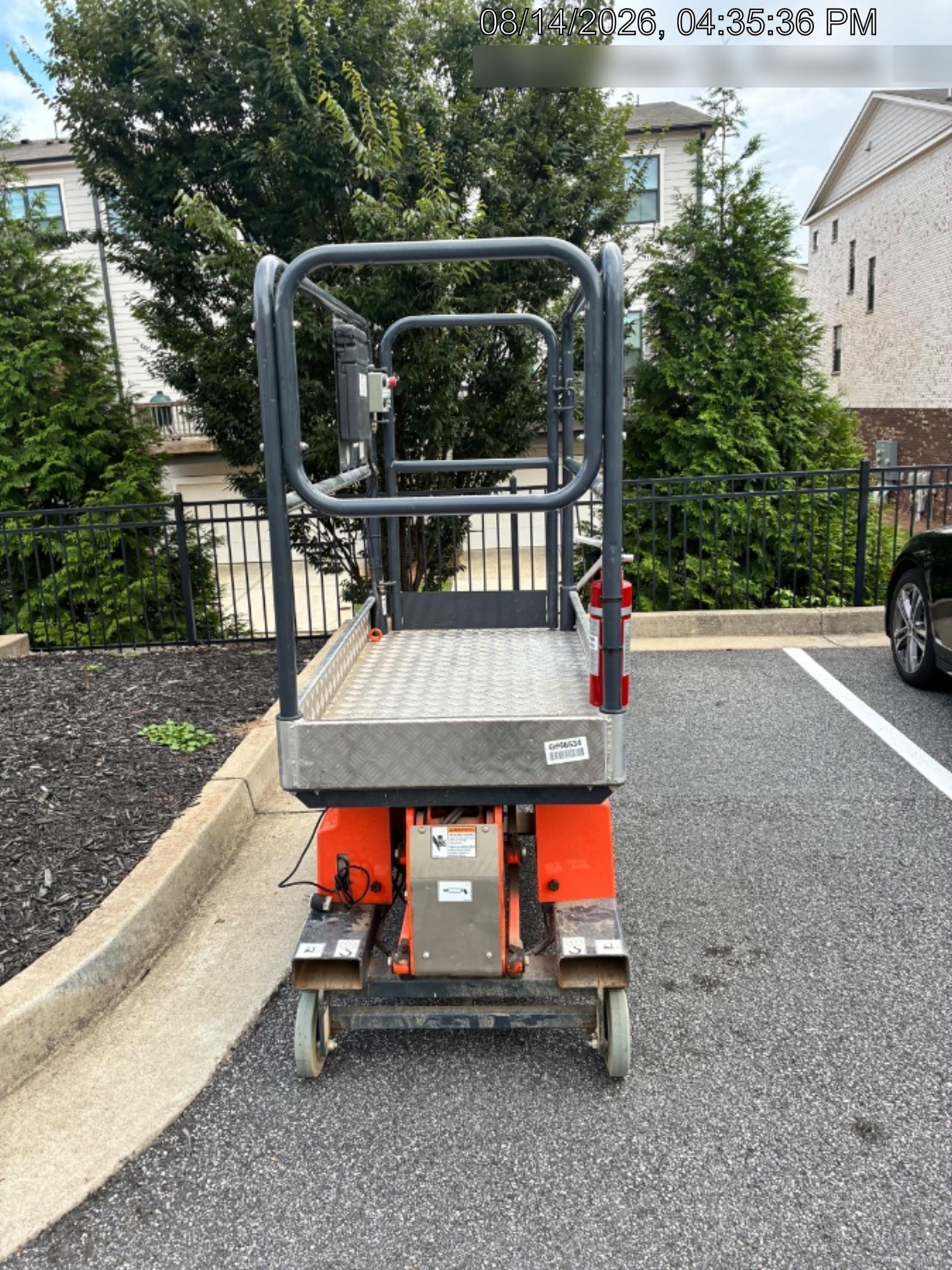 2023 JLG 1030P