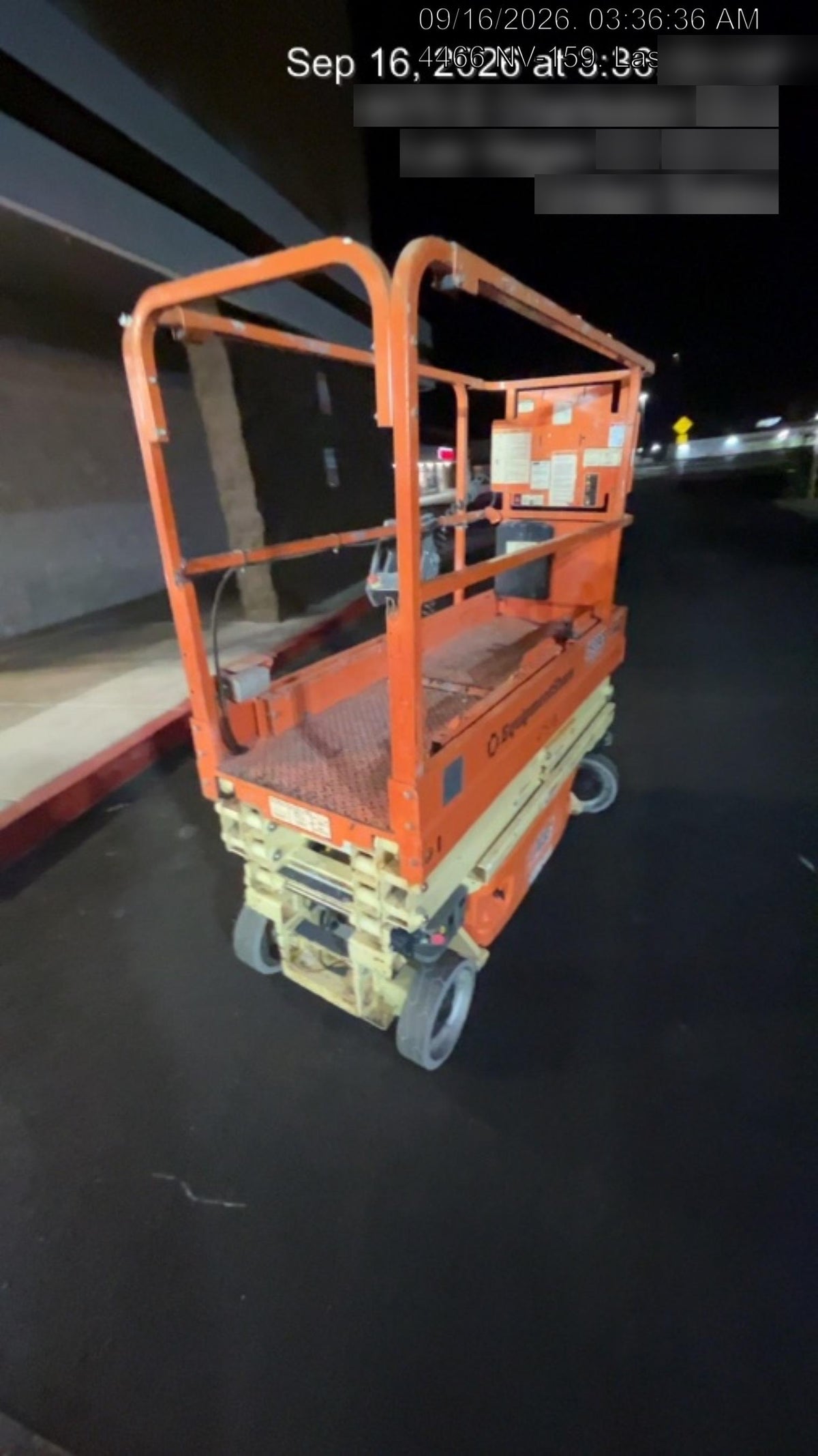 2016 JLG 1930ES Standard Options
