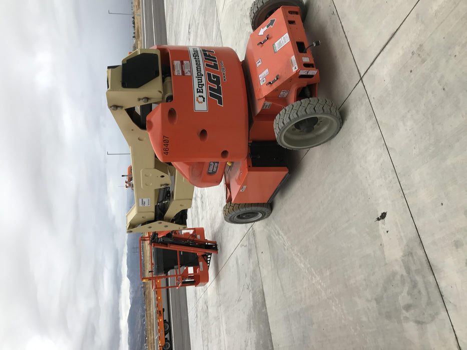 2019 JLG E400AJPN