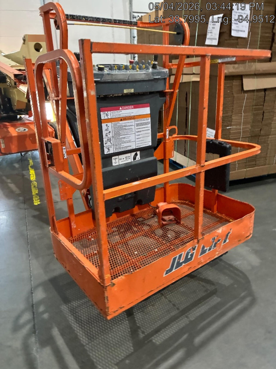 2020 JLG E400AJPN