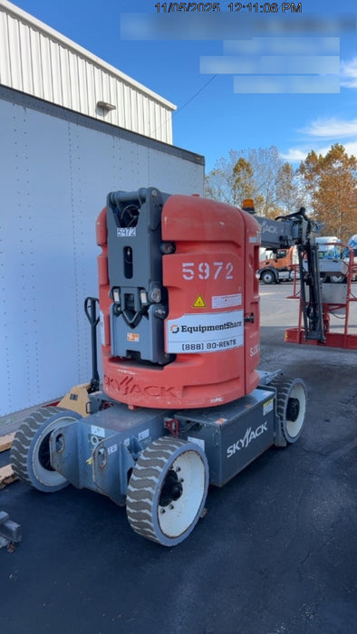 2017 SKYJACK SJ30 AJE