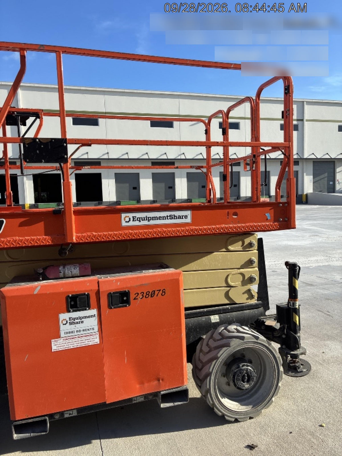 2022 JLG RT4069