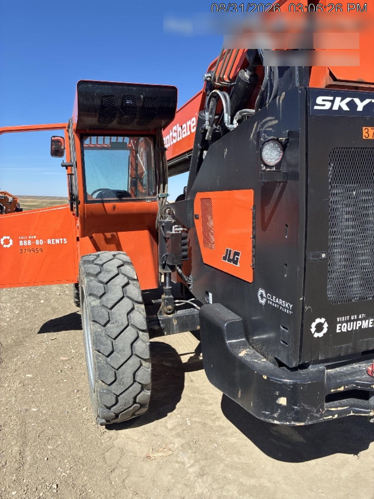 2023 SKYTRAK 8042