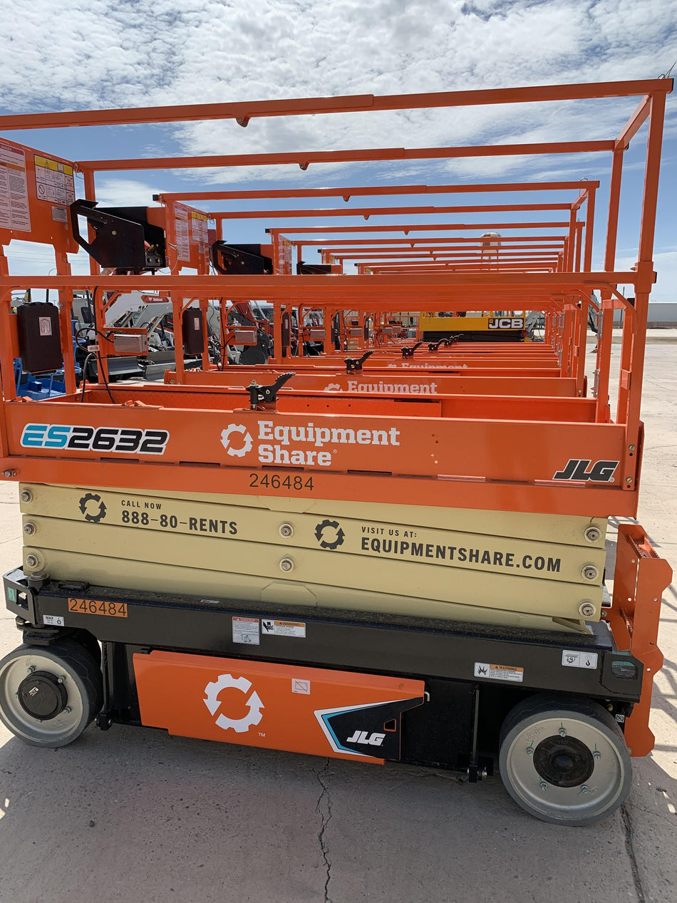2022 JLG ES2632