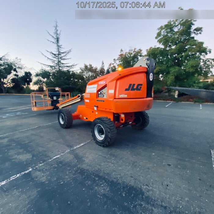 2019 JLG 400S