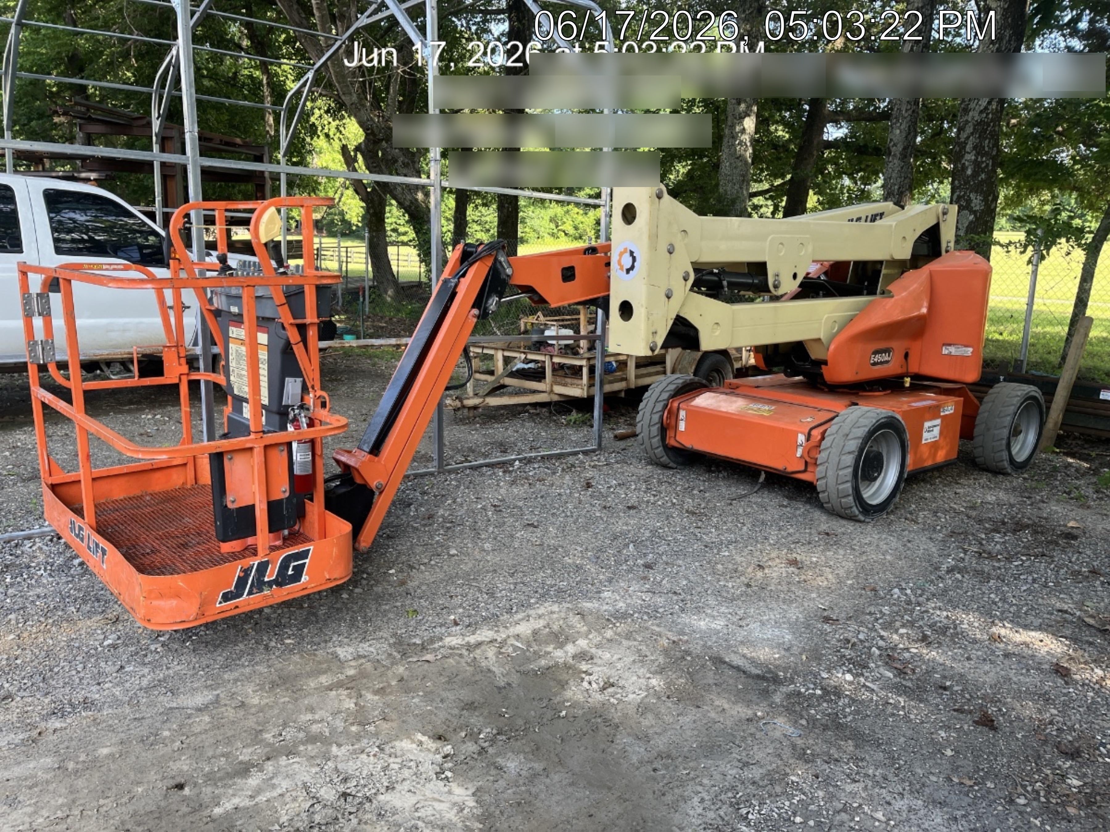 2019 JLG E450AJ