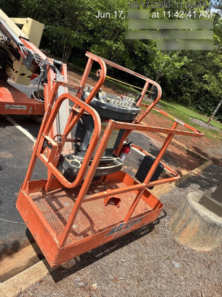 2022 JLG 340AJ