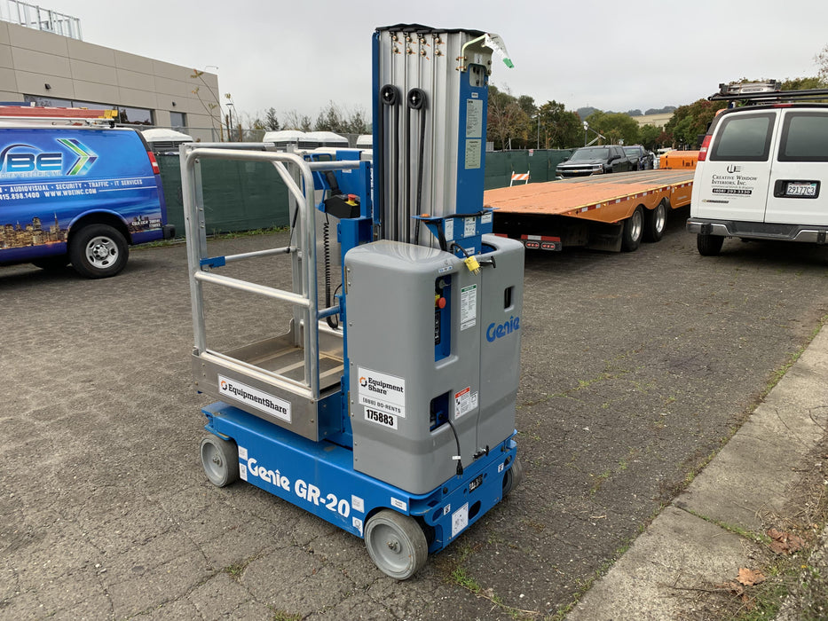2021 GENIE GR-20