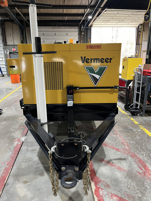 2021 Vac-Tron LP573XDT T4 Koehler Diesel Engine, 500 Gallon Debris Tank, x2 100 Gallon Water Tanks