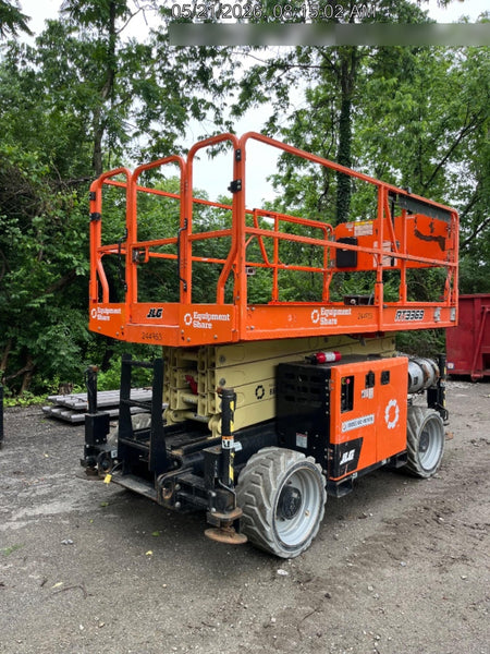 2022 JLG RT3369