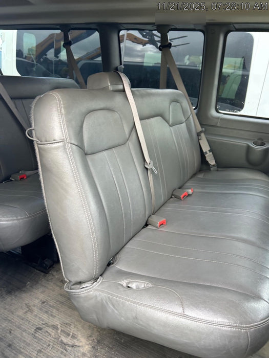 2025 CHEVROLET Express Van - Rental