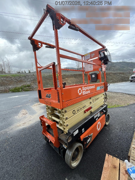 2022 JLG ES1932