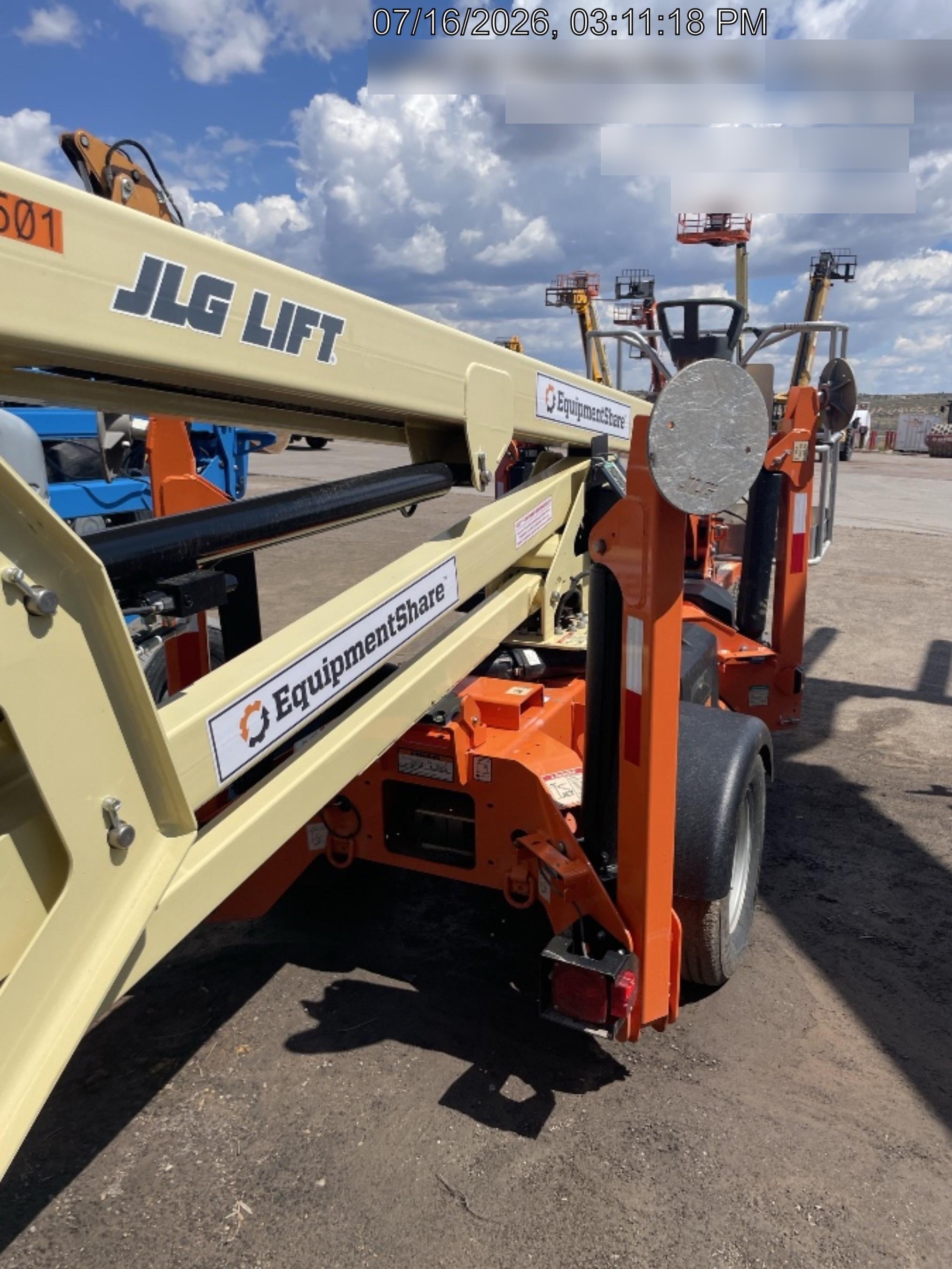 2022 JLG T350