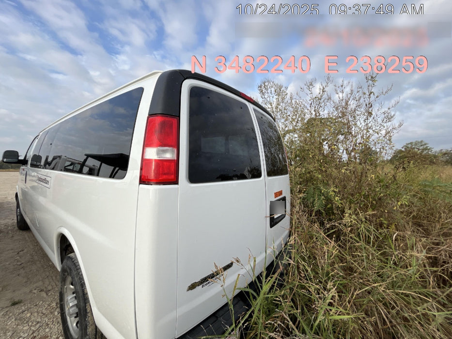 2023 CHEVROLET Express Van - Rental