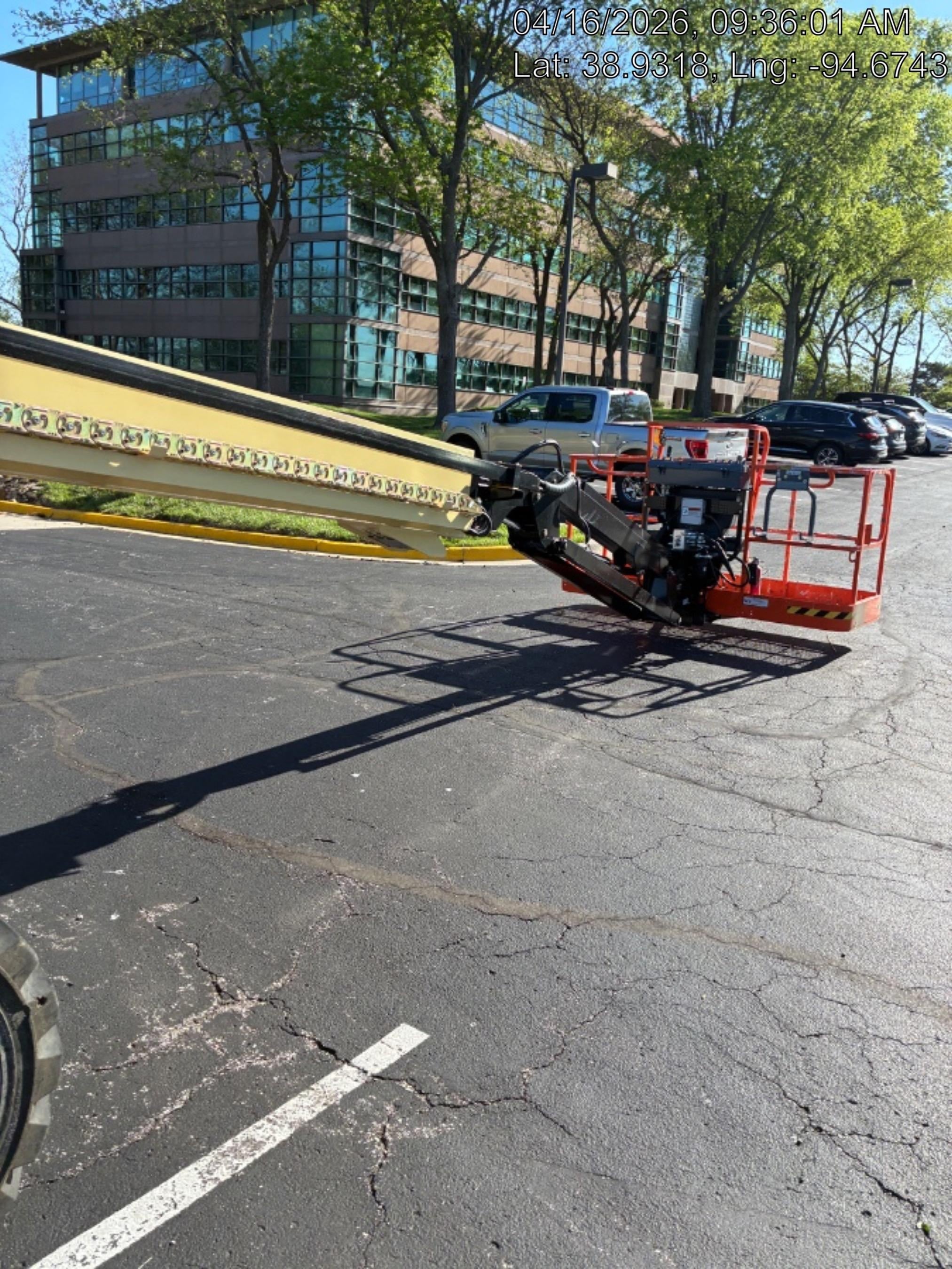 2025 JLG 660SJ