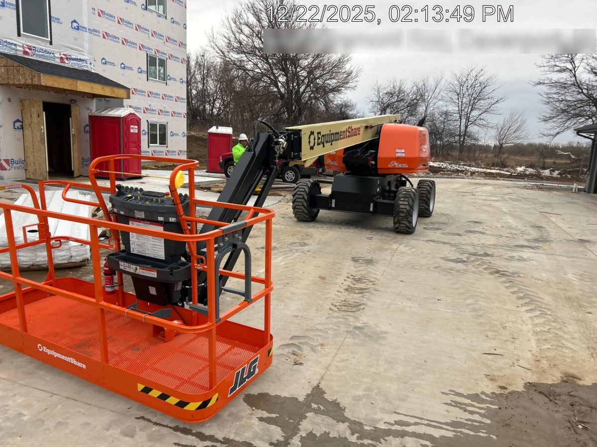 2025 JLG 660SJ