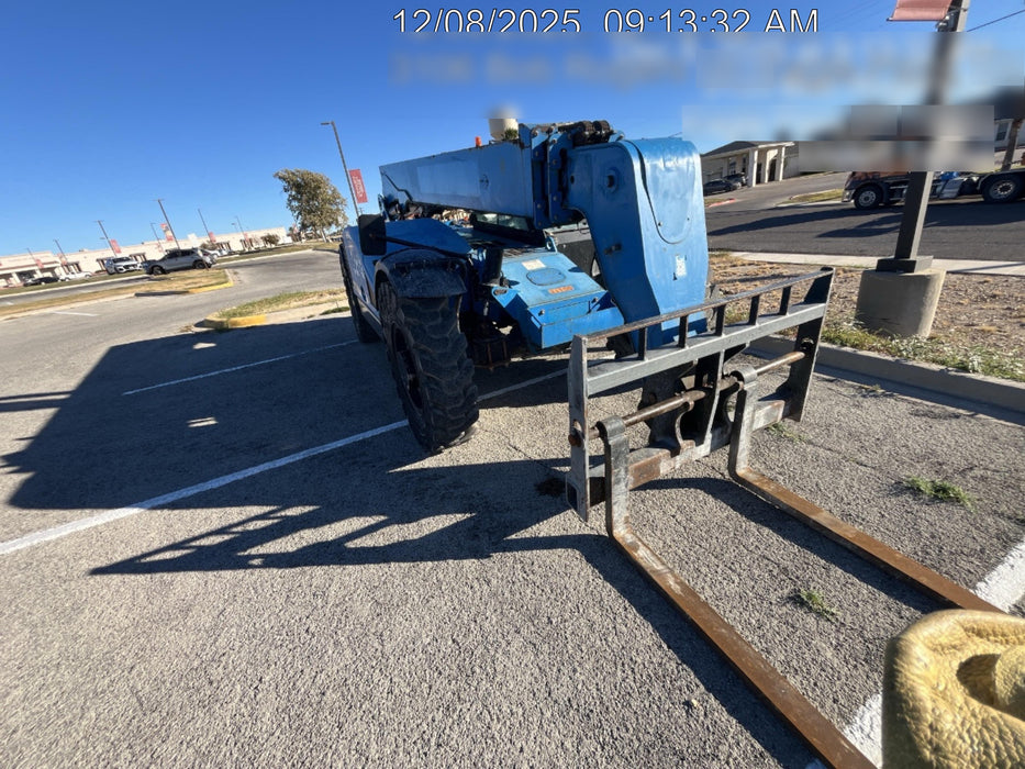 2019 Genie GTH-844 Genie GTH-844 w/Enclosed Cab w/HVAC, Work Lights, Solid Tires, Beacon, 60" Carriage and Forks