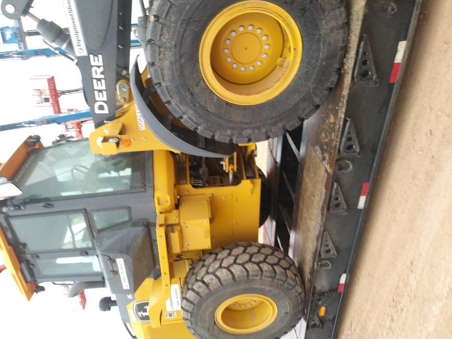 2019 JOHN DEERE 524L