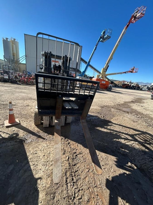 2023 BOBCAT 36" Mini Skid Steer Fork Carriage - Bobcat