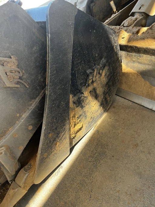 2025 TAKEUCHI 24" Bucket Takeuchi