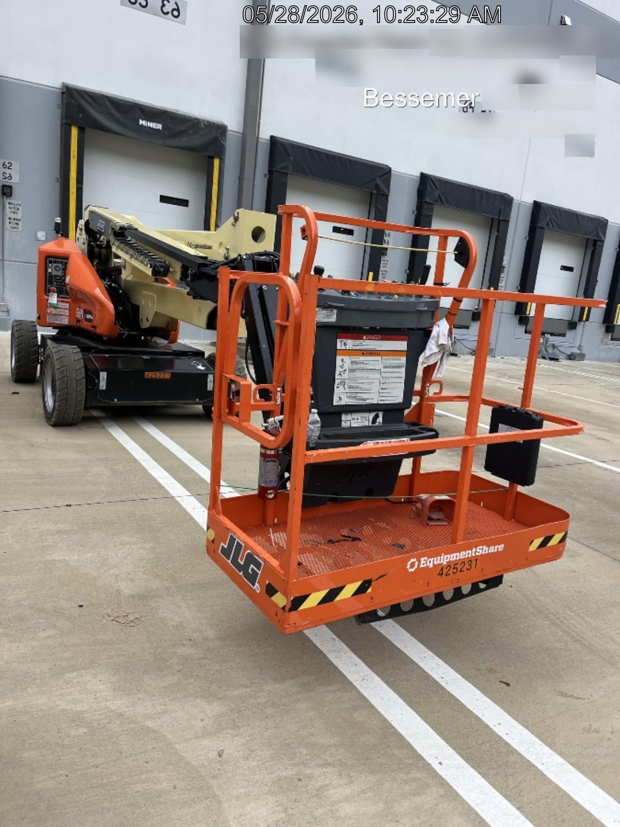 2024 JLG E450AJ