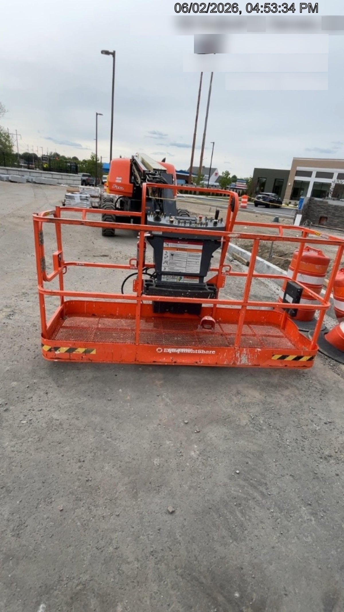 2024 JLG 660SJ