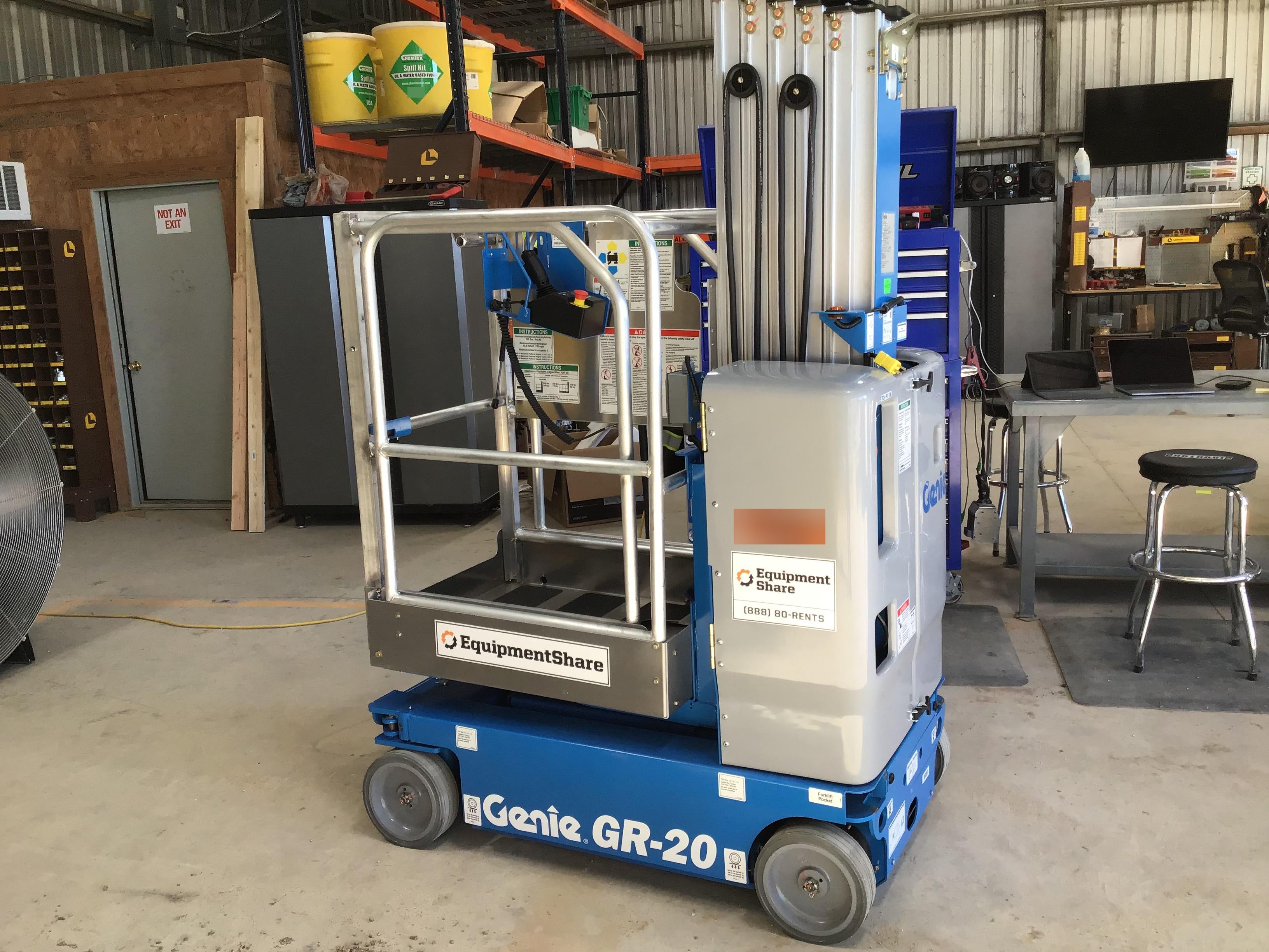 2020 GENIE GR-20