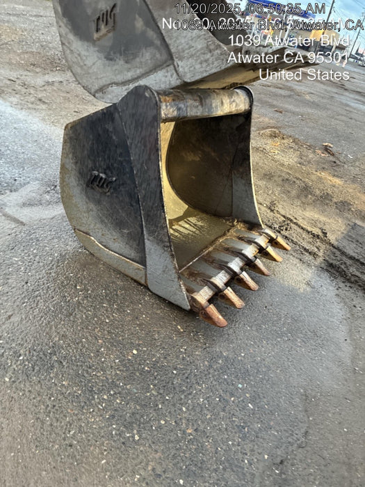 2025 TAKEUCHI 36" Bucket - Takeuchi