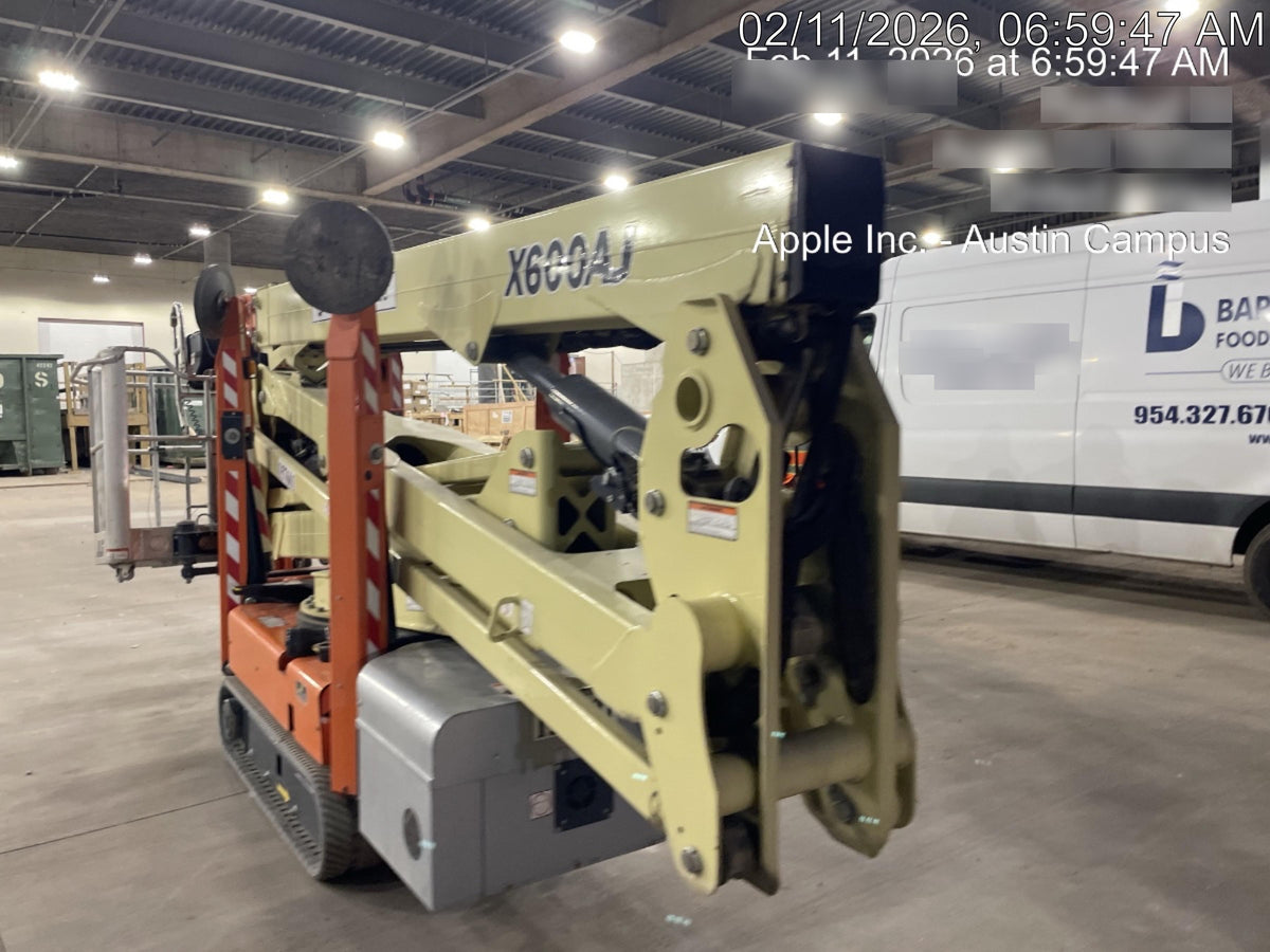 2021 JLG X600AJ