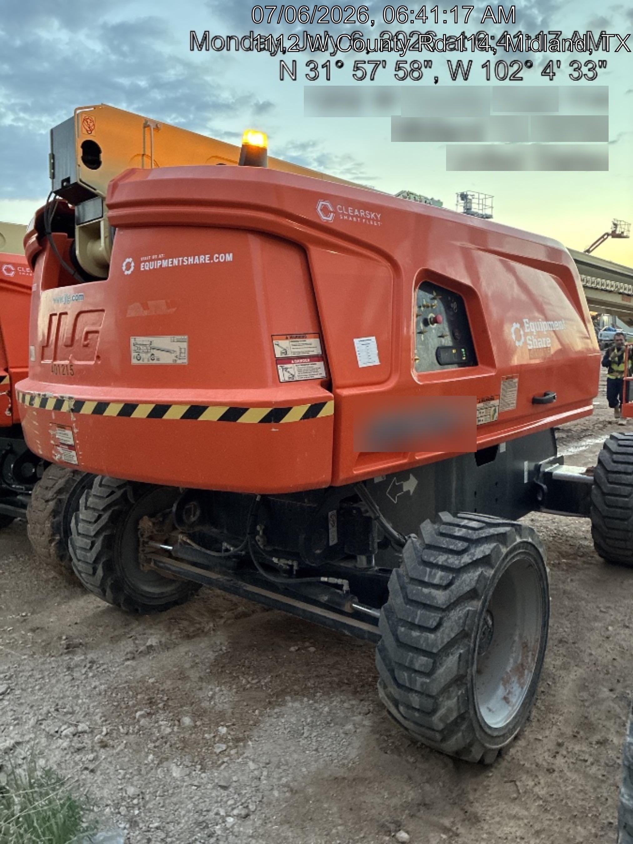 2024 JLG 660SJ