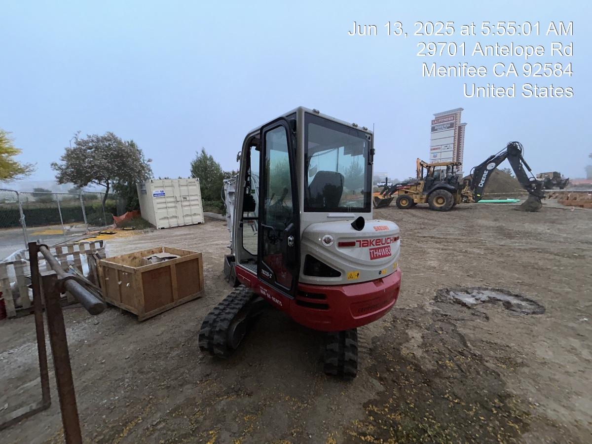2025 TAKEUCHI TB235-2CR