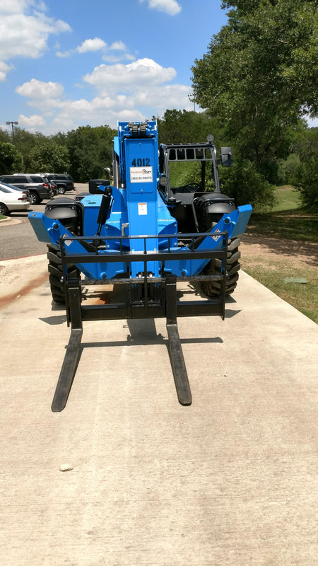 2017 GENIE GTH-1056