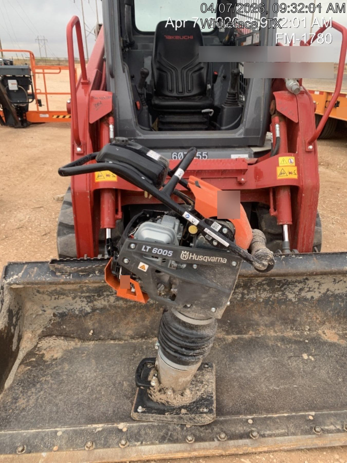 2025 HUSQVARNA LT6005