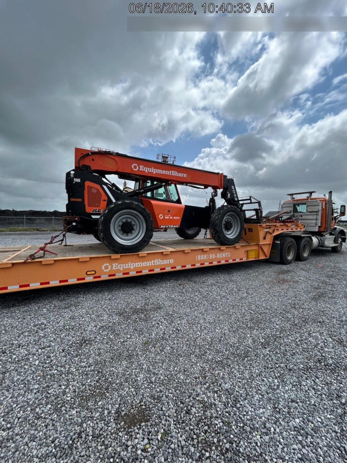 2024 SKYTRAK 8042