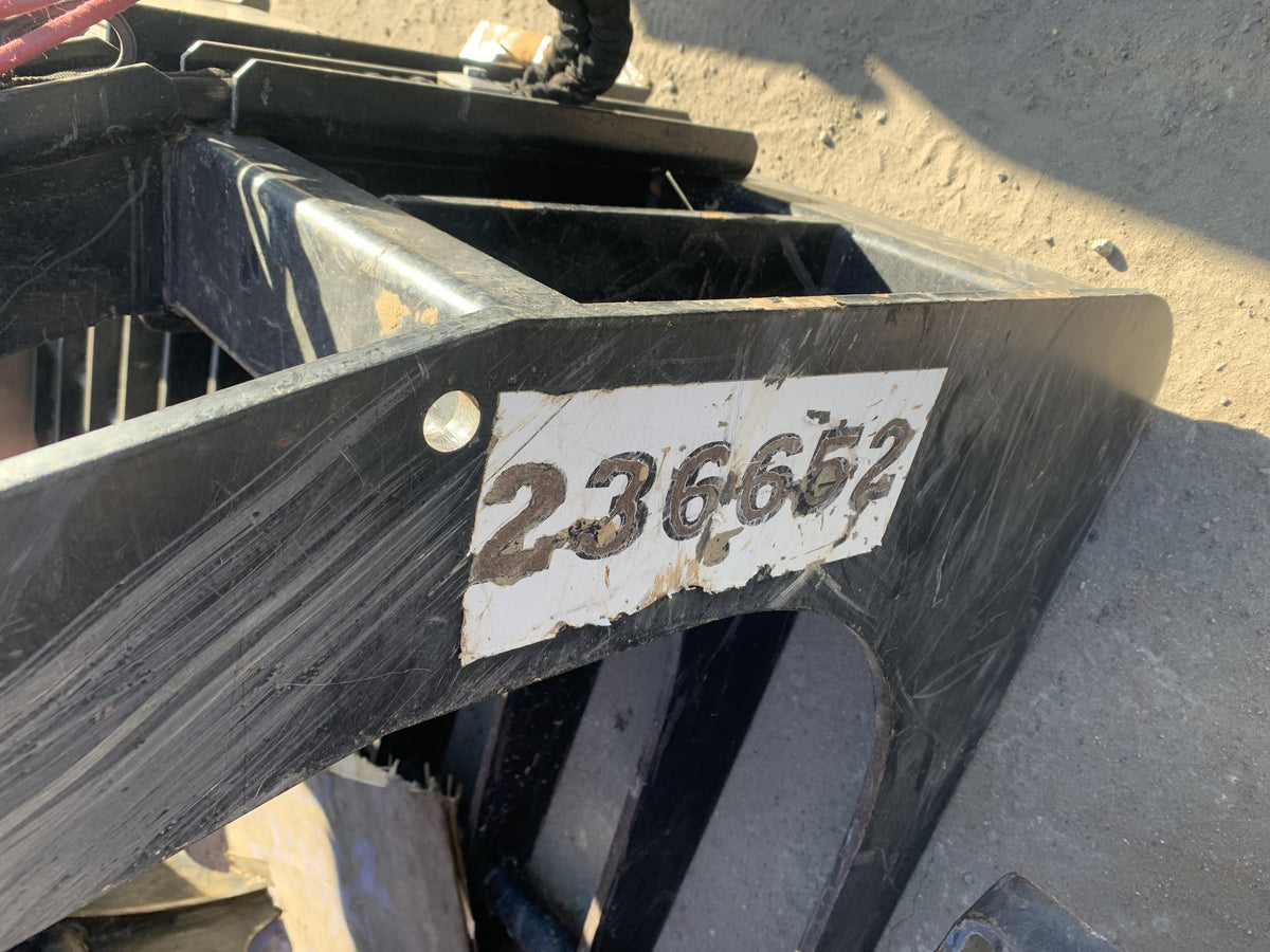 2022 TAKEUCHI 84" Grapple Bucket - Takeuchi