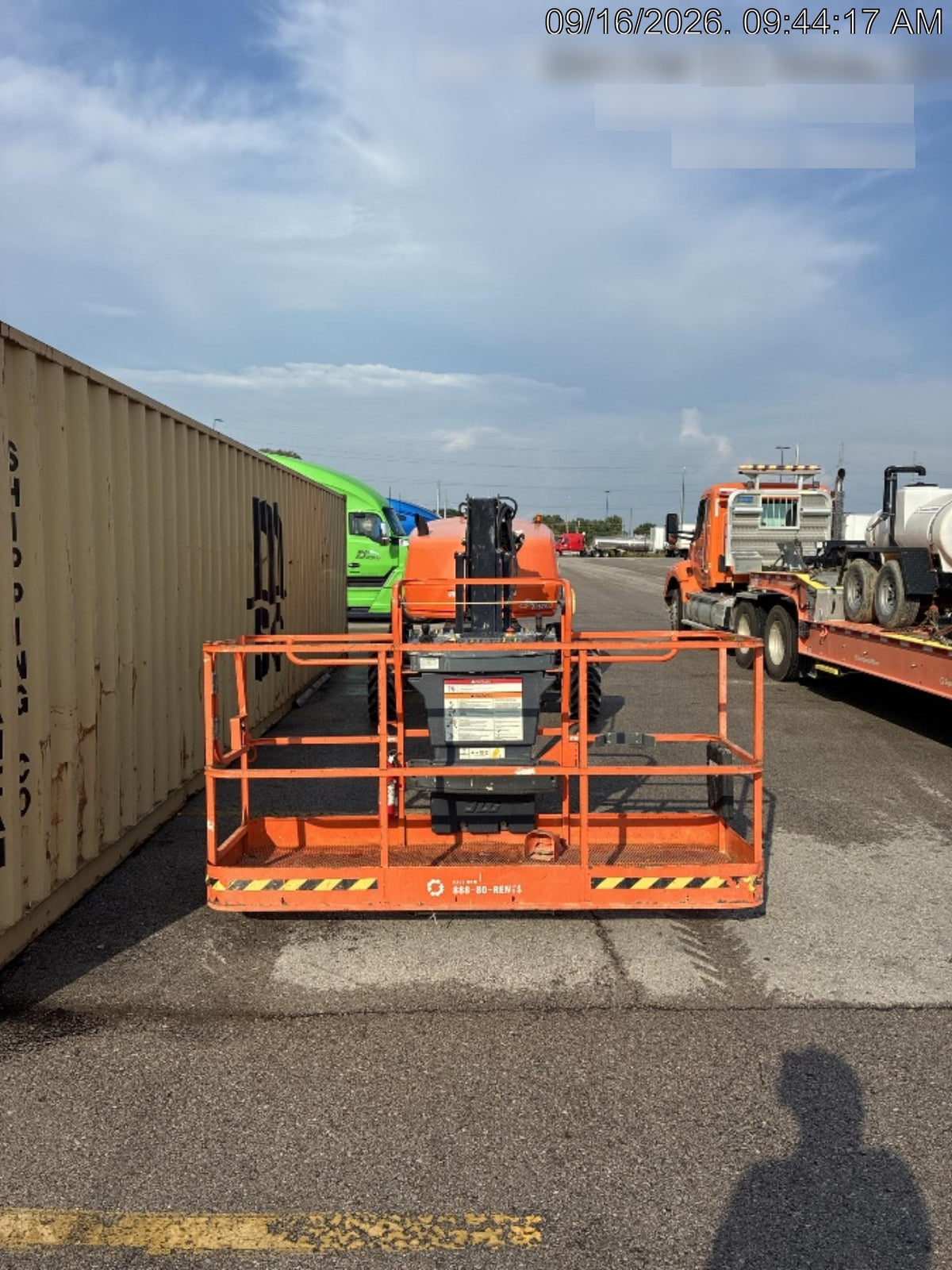2023 JLG 460SJ