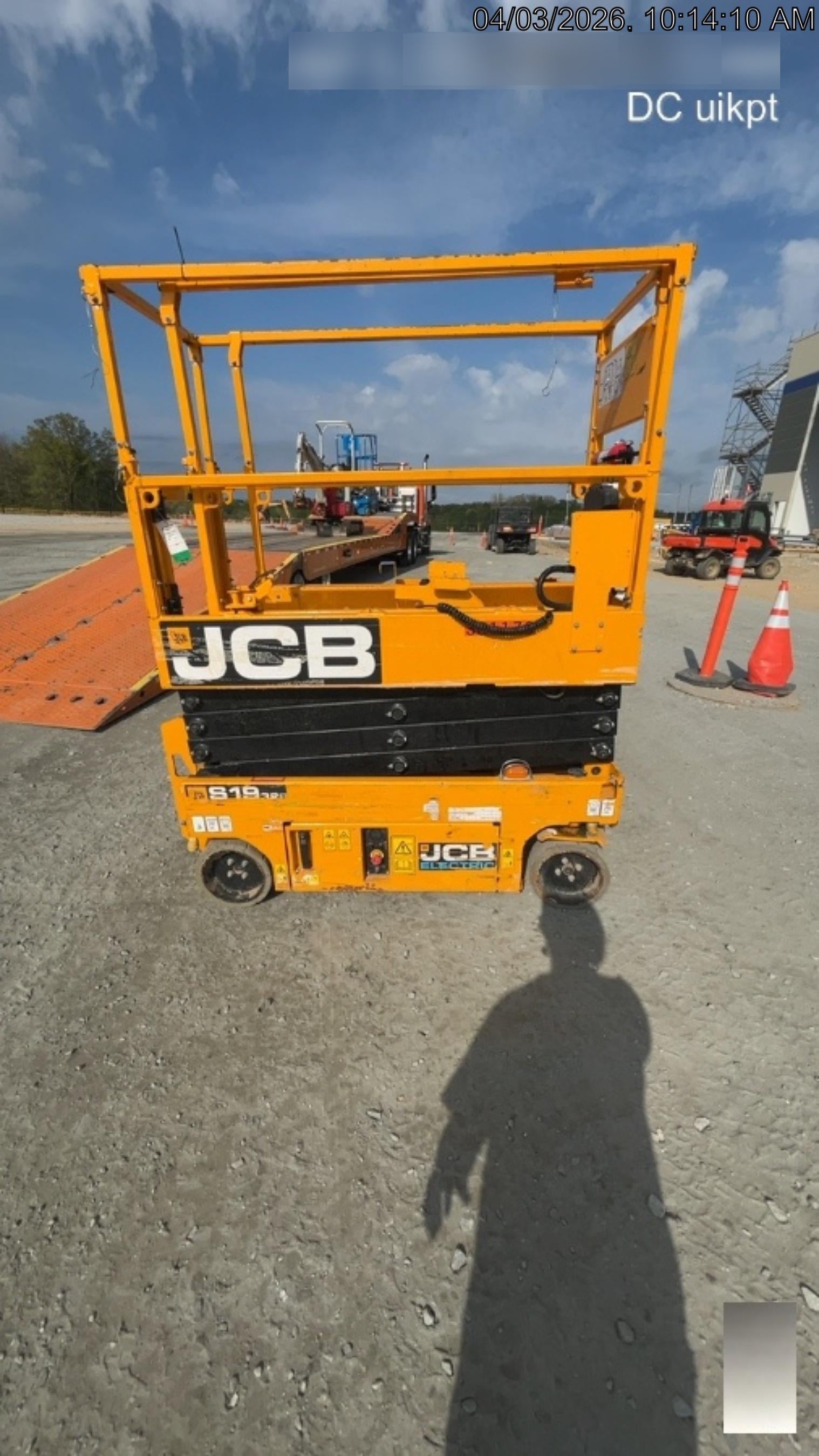 2024 JCB S1932E