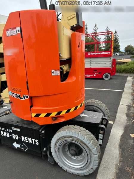 2025 JLG E300AJP