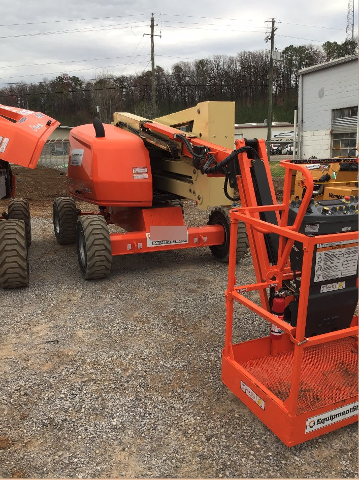 2019 JLG 450AJ