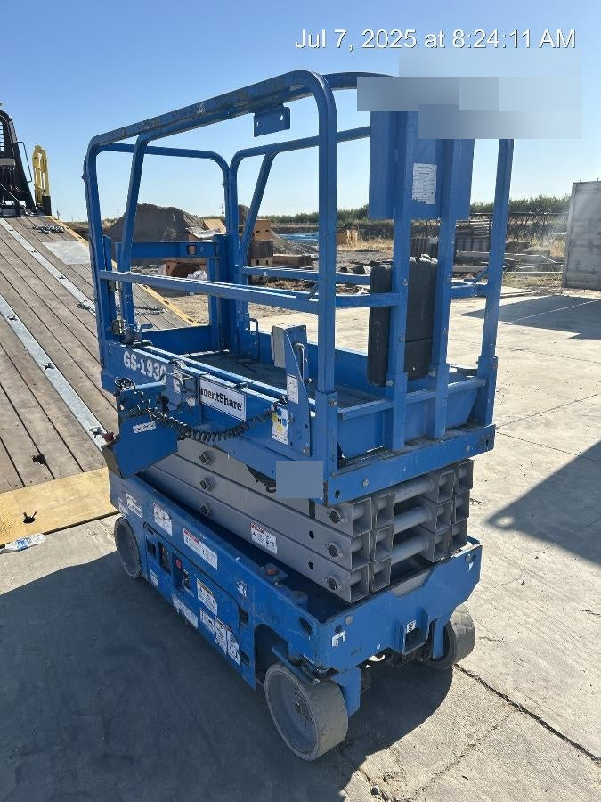 2019 Genie GS-1930 Half Height Swing Gate, 800W Inverter