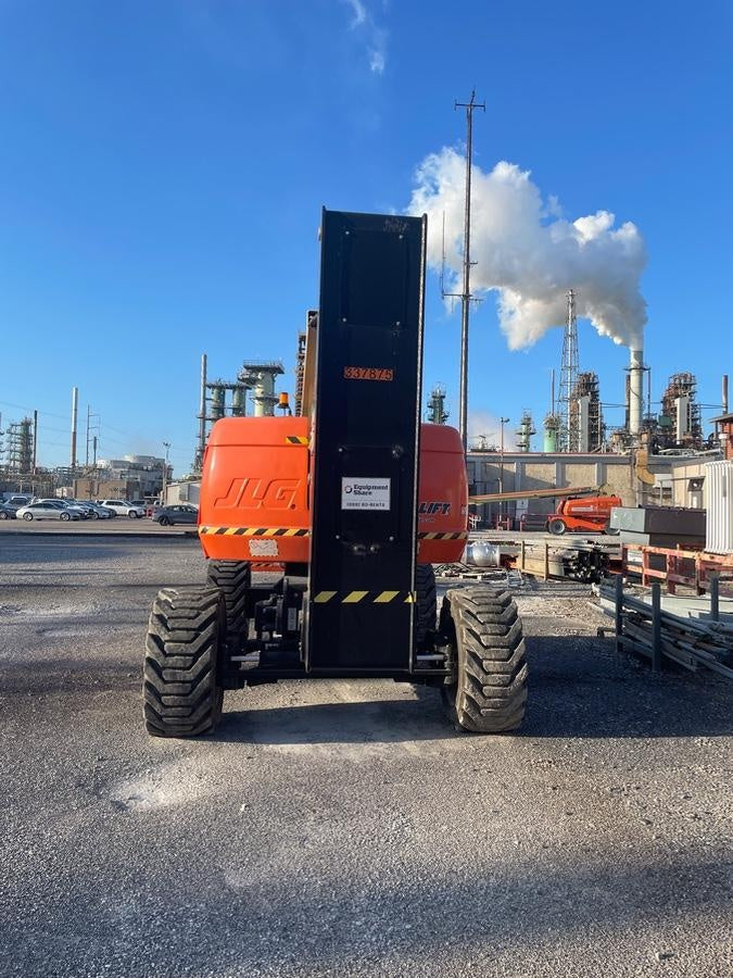 2023 JLG 800AJ