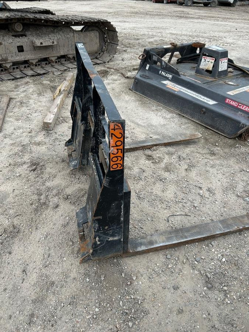 2021 PALADIN 48" Pallet Forks - Paladin