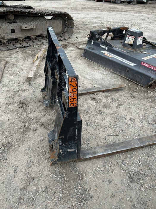 2021 PALADIN 48" Pallet Forks - Paladin