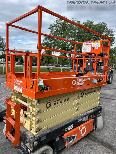 2022 JLG ES3246