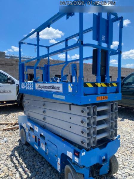 2023 GENIE GS-3232